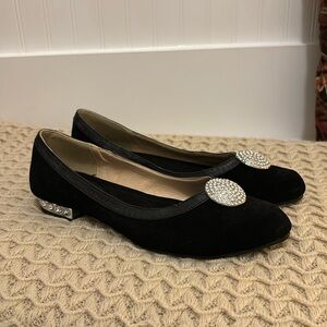 CUSHION WALK by AVON Black Flats w/Jeweled Heels